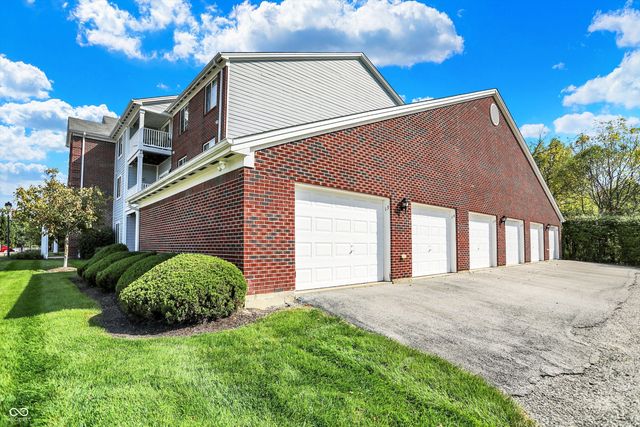 5003 Amber Creek Place U 207, Indianapolis, IN 46237