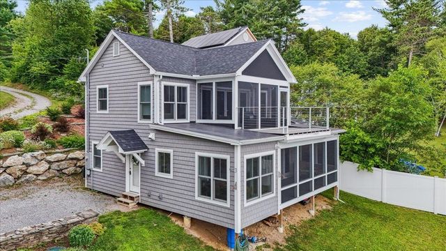 54 Richards Road, South Hero, VT 05486