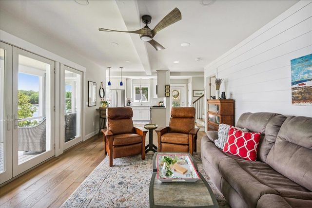 54 Richards Road, South Hero, VT 05486