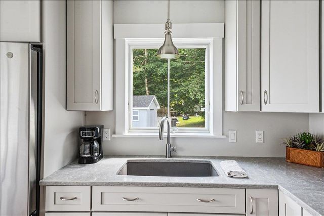 54 Richards Road, South Hero, VT 05486