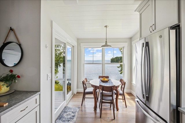 54 Richards Road, South Hero, VT 05486