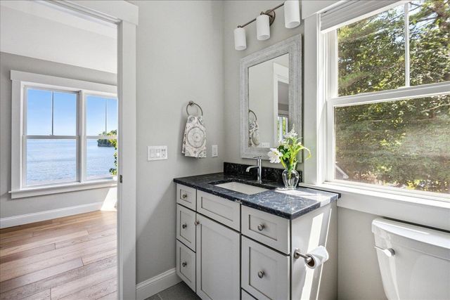 54 Richards Road, South Hero, VT 05486