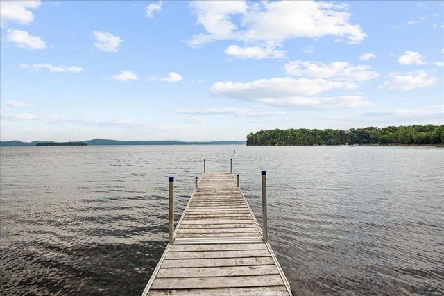 54 Richards Road, South Hero, VT 05486