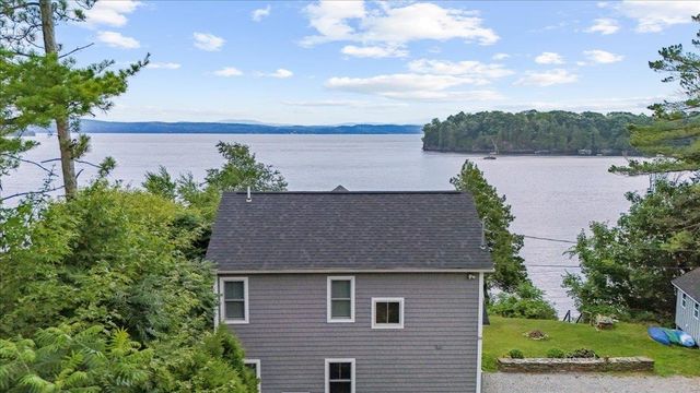 54 Richards Road, South Hero, VT 05486