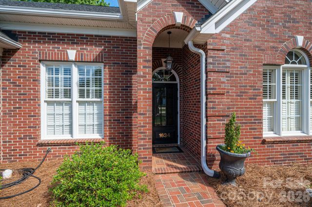 1634 Elkhart Circle 31, Gastonia, NC 28054