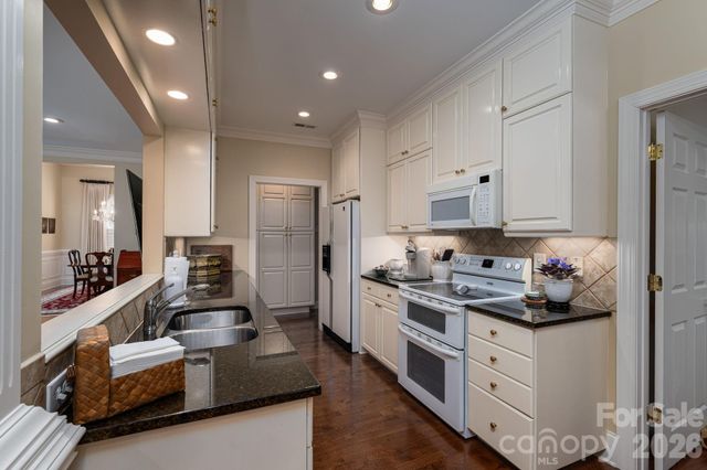 1634 Elkhart Circle 31, Gastonia, NC 28054