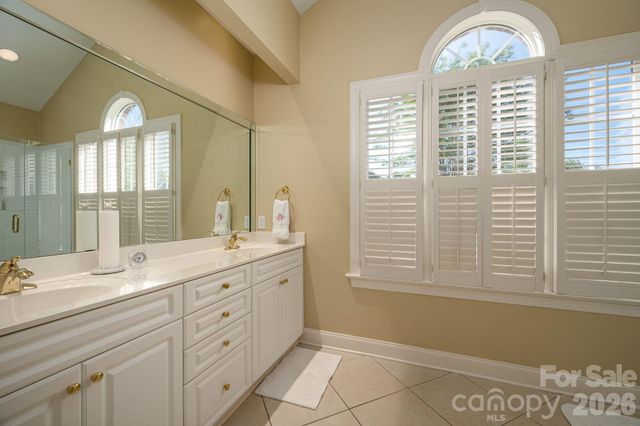 1634 Elkhart Circle 31, Gastonia, NC 28054