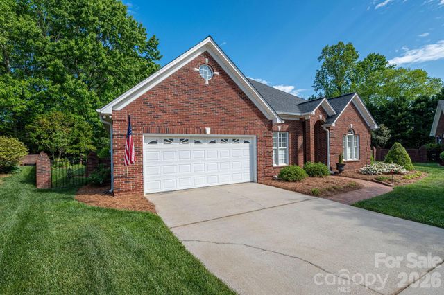 1634 Elkhart Circle 31, Gastonia, NC 28054