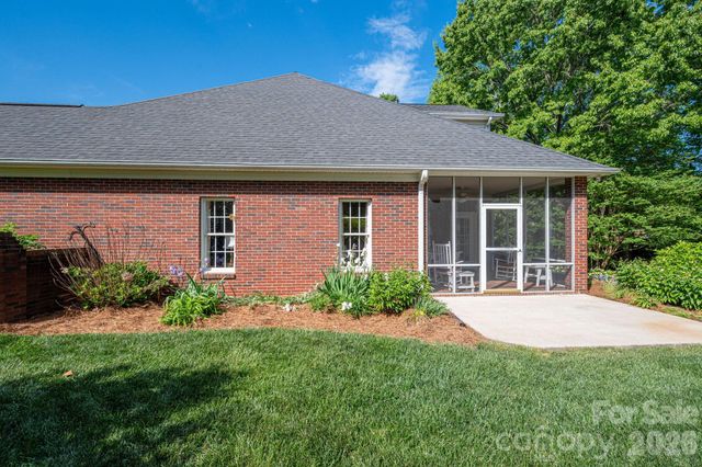 1634 Elkhart Circle 31, Gastonia, NC 28054