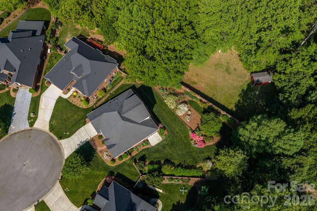 1634 Elkhart Circle 31, Gastonia, NC 28054