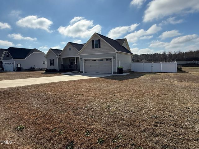 41 Clipper Lane, Smithfield, NC 27577