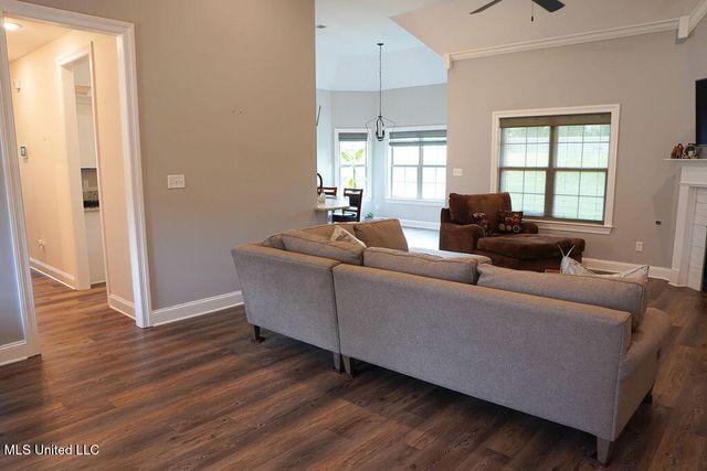 8619 Williamson Drive, Olive Branch, MS 38654