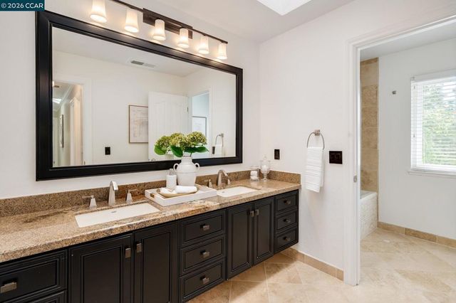 484 El Pintado Rd, Danville, CA 94526