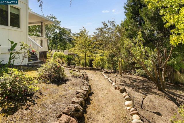 484 El Pintado Rd, Danville, CA 94526