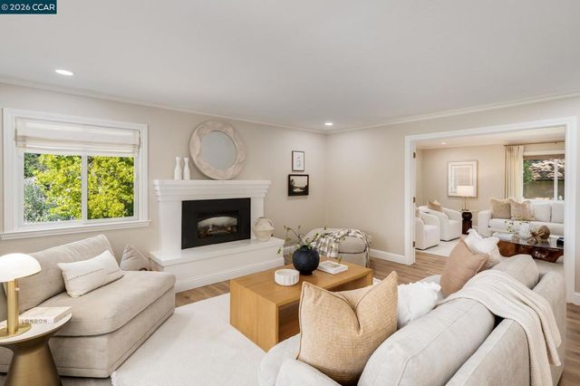 484 El Pintado Rd, Danville, CA 94526