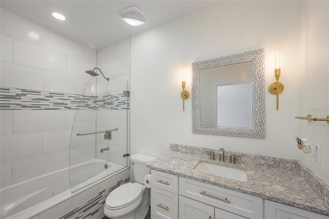 22 MAHOE DRIVE N, Palm Coast, FL 32137