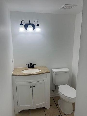 1 S Anderson Avenue B, Charleston, SC 29412