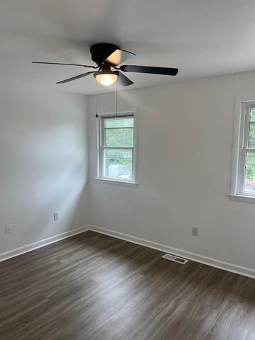 1 S Anderson Avenue B, Charleston, SC 29412