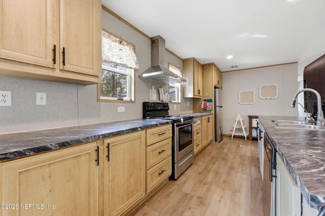 10555 YEAGER Avenue, Hastings, FL 32145