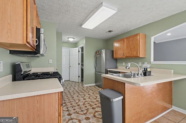 151 Ilex Drive, Canton, GA 30114