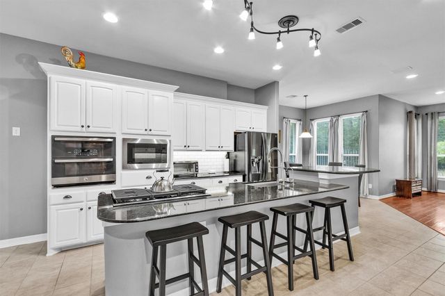 19110 Timberlake Woods Lane, Tomball, TX 77377