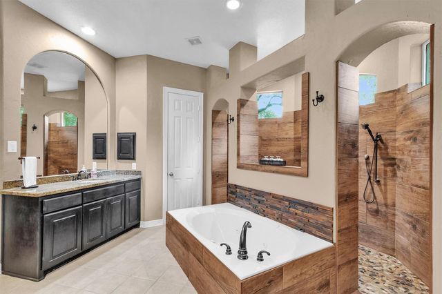 19110 Timberlake Woods Lane, Tomball, TX 77377