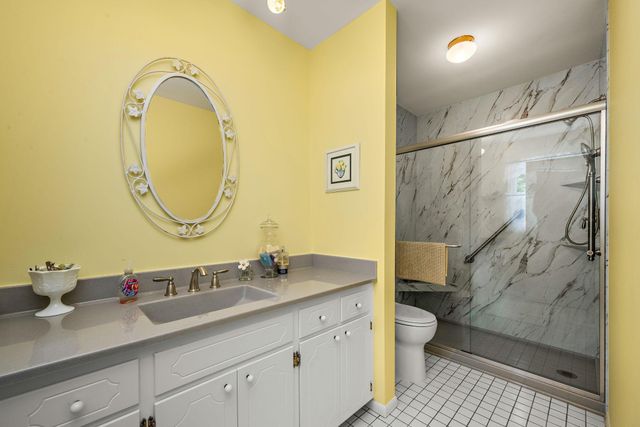 5565 Howards Point Road, Shorewood, MN 55331