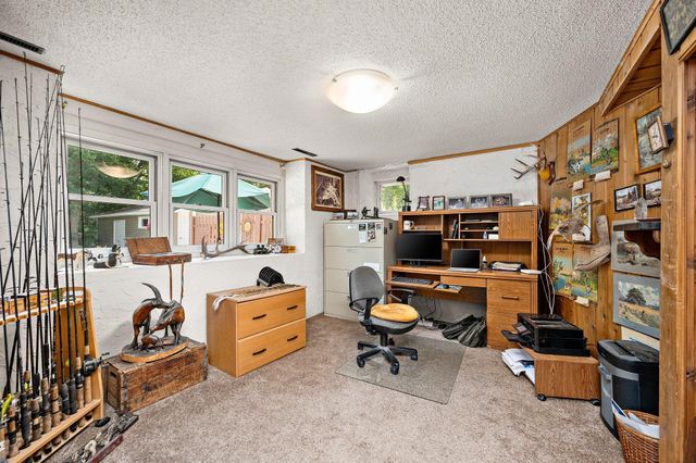 5565 Howards Point Road, Shorewood, MN 55331
