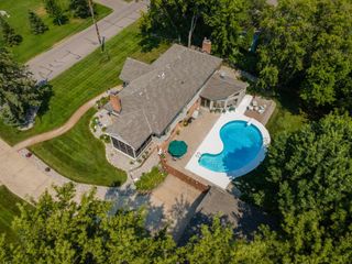 5565 Howards Point Road, Shorewood, MN 55331