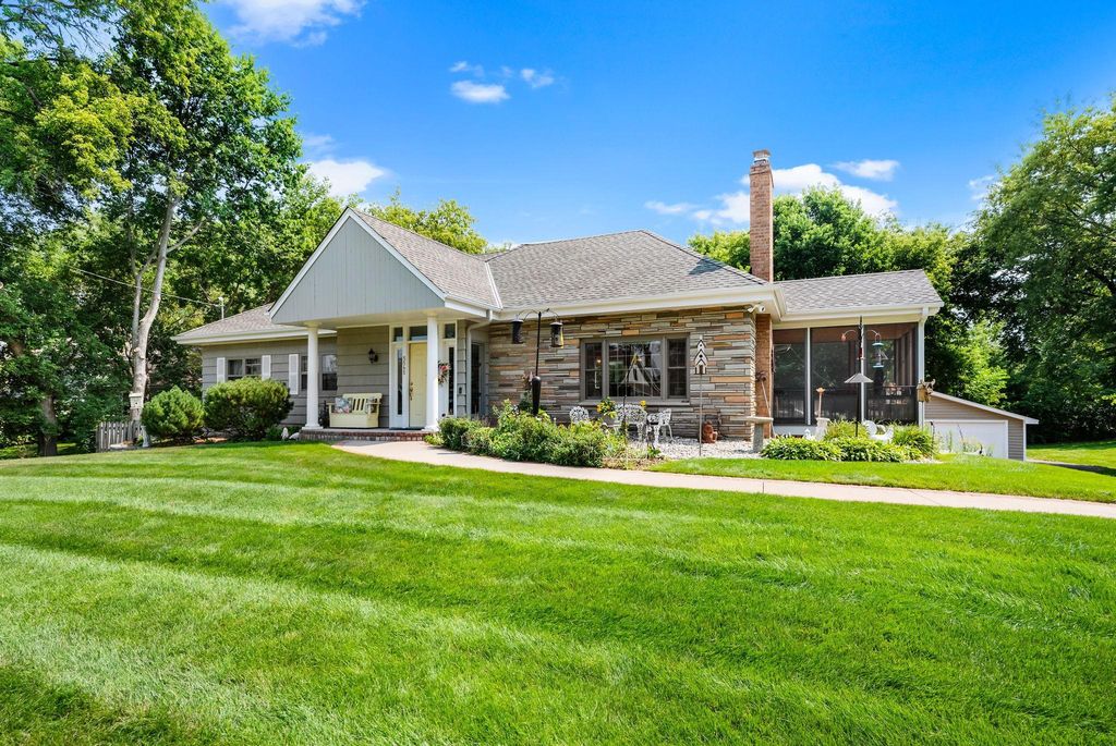 5565 Howards Point Road, Excelsior, MN 55331 — photo 2