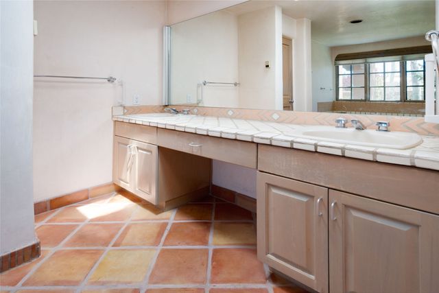 3101 Old Pecos Trail 802, Santa Fe, NM 87505