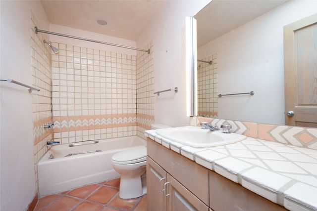 3101 Old Pecos Trail 802, Santa Fe, NM 87505