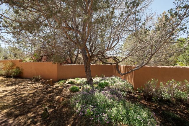 3101 Old Pecos Trail 802, Santa Fe, NM 87505