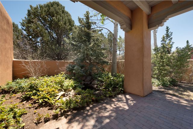 3101 Old Pecos Trail 802, Santa Fe, NM 87505
