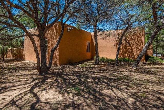 3101 Old Pecos Trail 802, Santa Fe, NM 87505