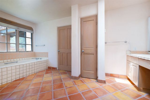 3101 Old Pecos Trail 802, Santa Fe, NM 87505