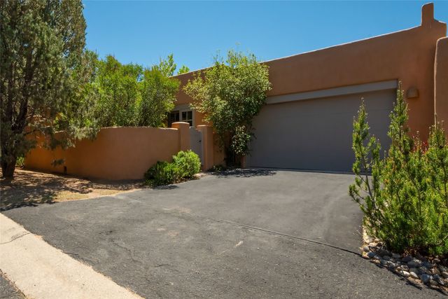 3101 Old Pecos Trail 802, Santa Fe, NM 87505