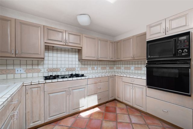 3101 Old Pecos Trail 802, Santa Fe, NM 87505