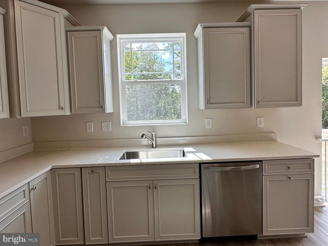 5336 NEWPORT CIR, White Plains, MD 20695