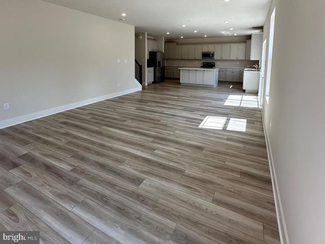 5336 NEWPORT CIR, White Plains, MD 20695