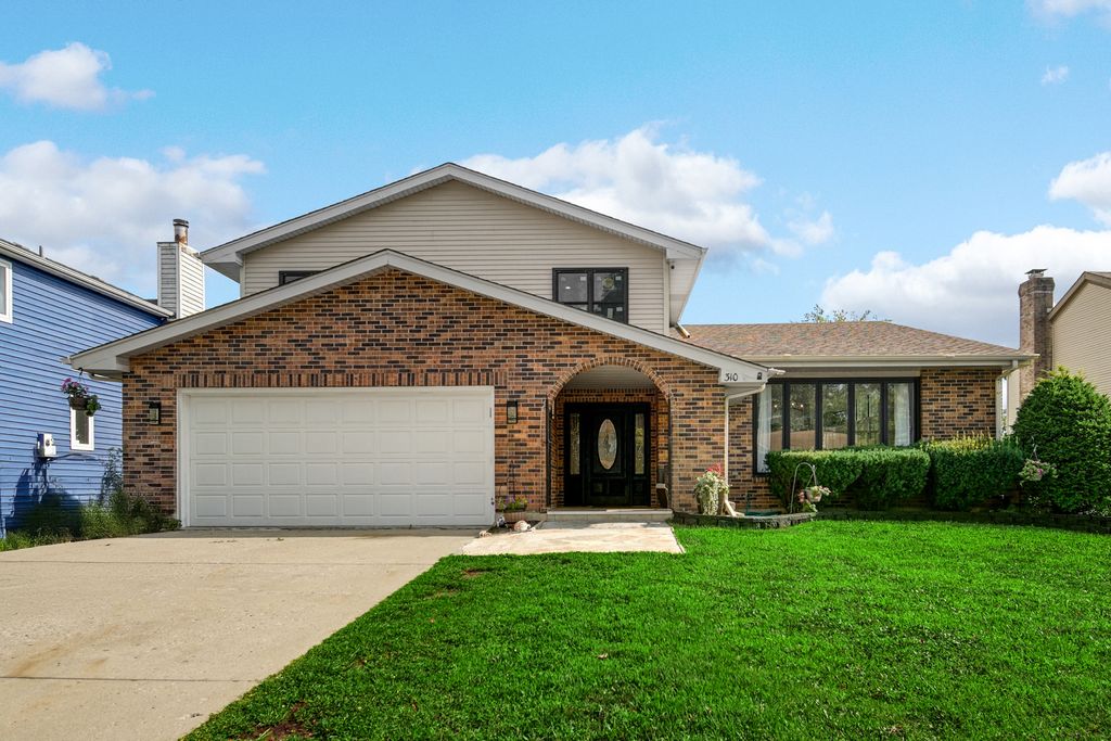 310 Terry Lane, Bloomingdale, IL 60108