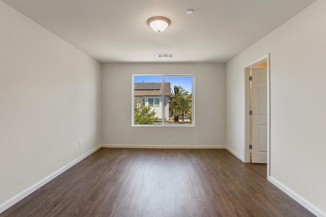 3150 Vermillion Dr, Stockton, CA 95206