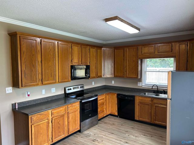 1813 Kathy Lane Court SW, Decatur, AL 35603