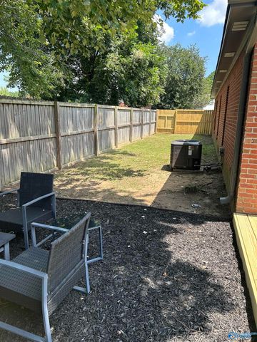 1813 Kathy Lane Court SW, Decatur, AL 35603