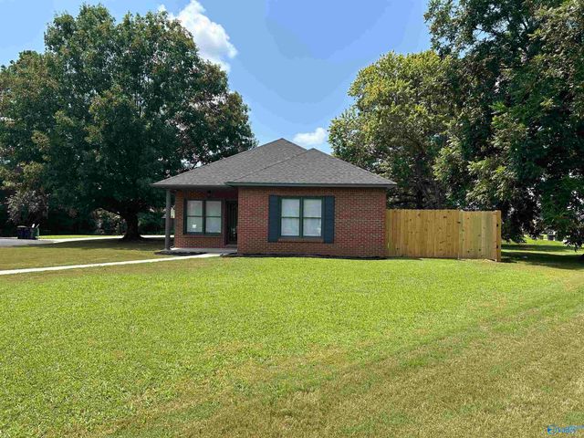 1813 Kathy Lane Court SW, Decatur, AL 35603