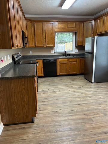 1813 Kathy Lane Court SW, Decatur, AL 35603