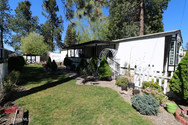 1280 W Iron Horse Circle, Post Falls, ID 83854