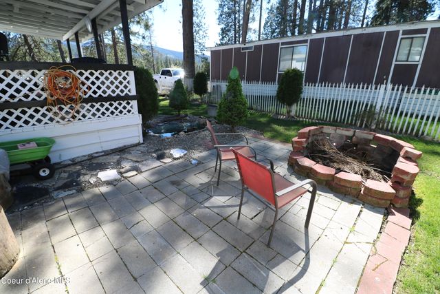 1280 W Iron Horse Circle, Post Falls, ID 83854