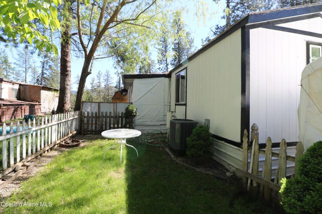 1280 W Iron Horse Circle, Post Falls, ID 83854
