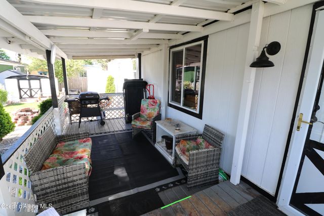1280 W Iron Horse Circle, Post Falls, ID 83854